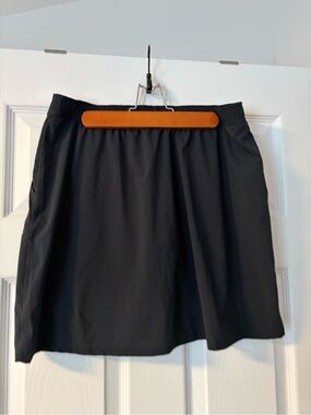 Toad&Co Black and Charcoal Athletic Skort